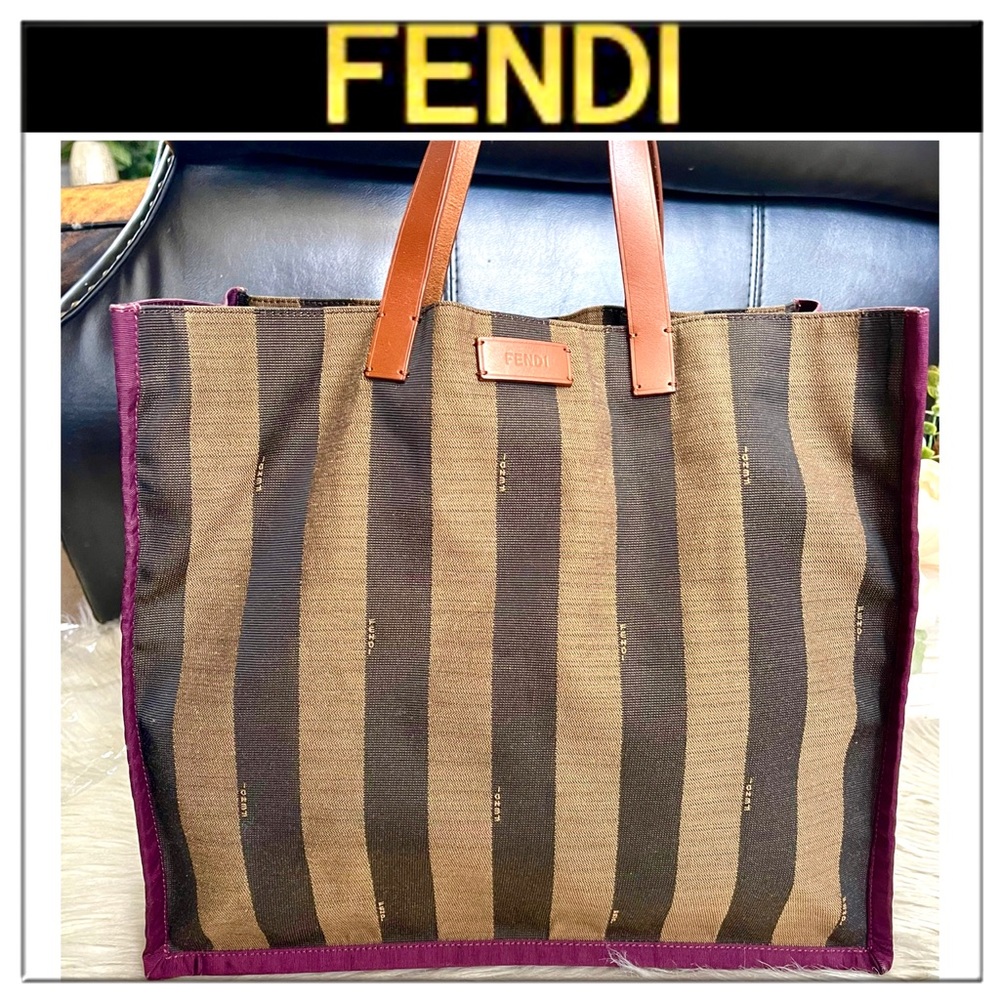 🌸Authentic FENDI Pequin Tote